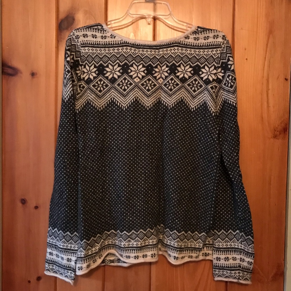 Sweater - Picture 2 of 3